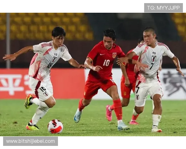 国足进世界杯前的最后一战：赛事影响、球迷期待与球队未来发展的深度分析